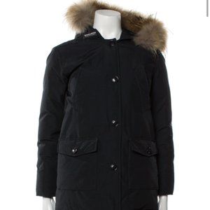 WOOLRICH black parka. Size Large